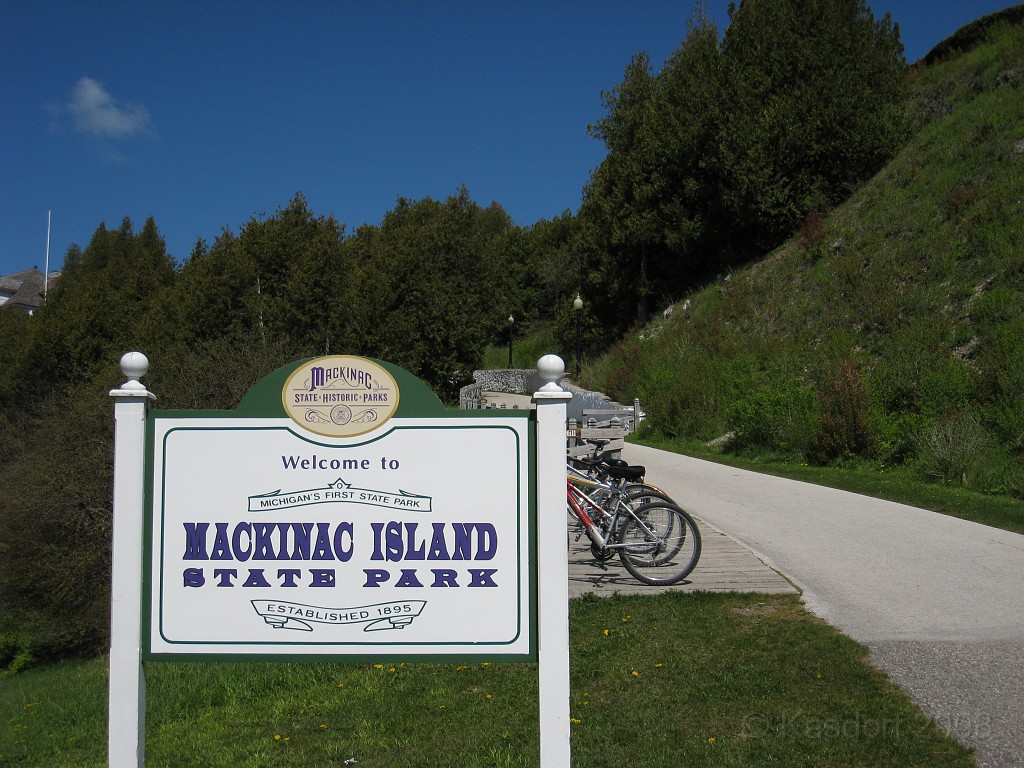 Mackinaw Island Area May 2008 0427.jpg - May 24 2008 a trip to Mackinac City for a 5 M race and a visit to Mackinac Island. A day to the UP, Paradise, Whitefish Point and Tahquamen Falls. This was followed by trips to Petoskey and Charlevoix.